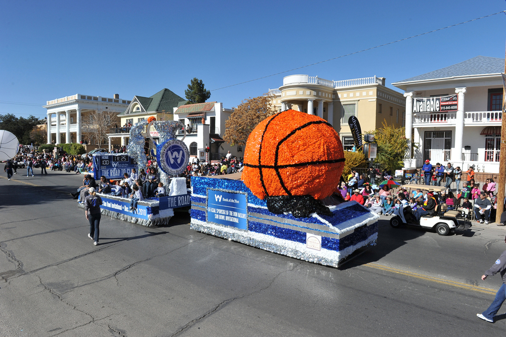 2010 parade float representing the Sun Bowl basketball tournament